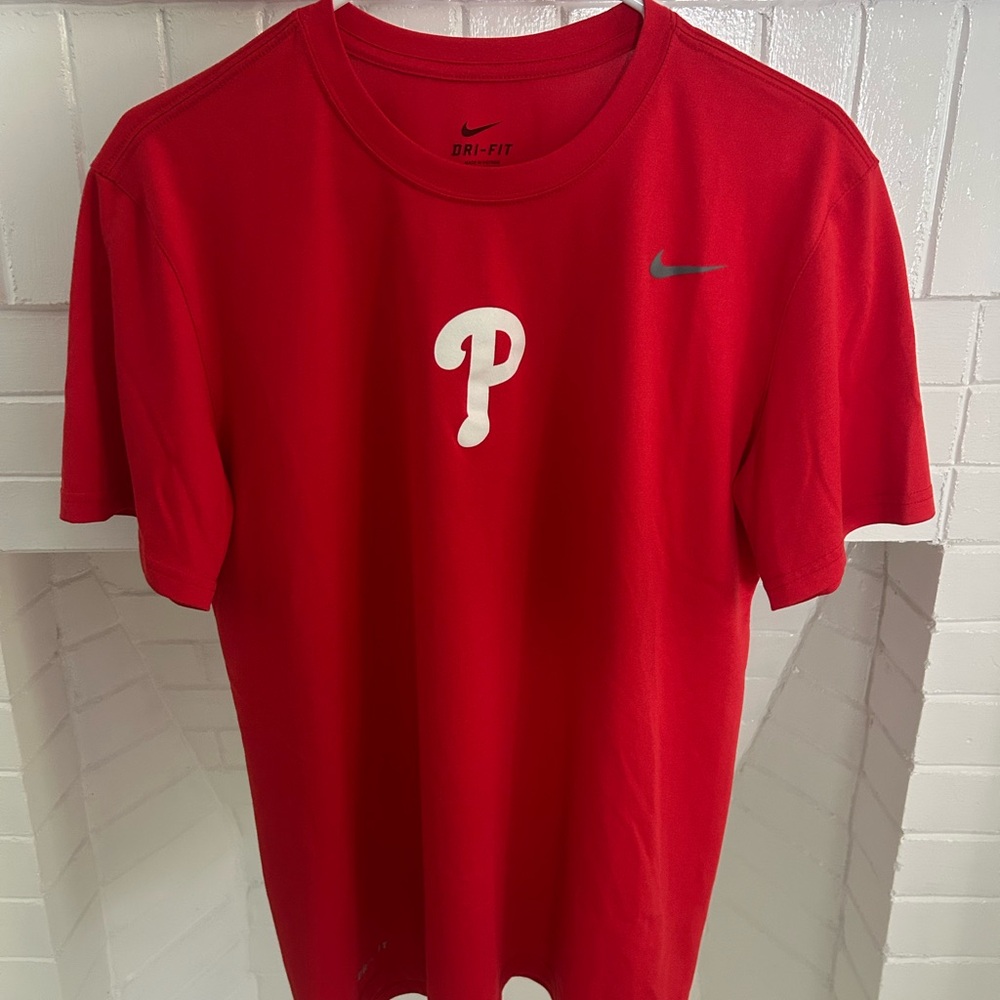 Nike Red Dri-FIT Men's Philadelphia Phillies Tee